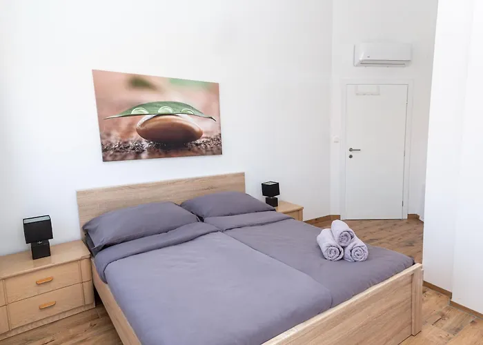 Panorama * Vrbnik (Primorje-Gorski Kotar)