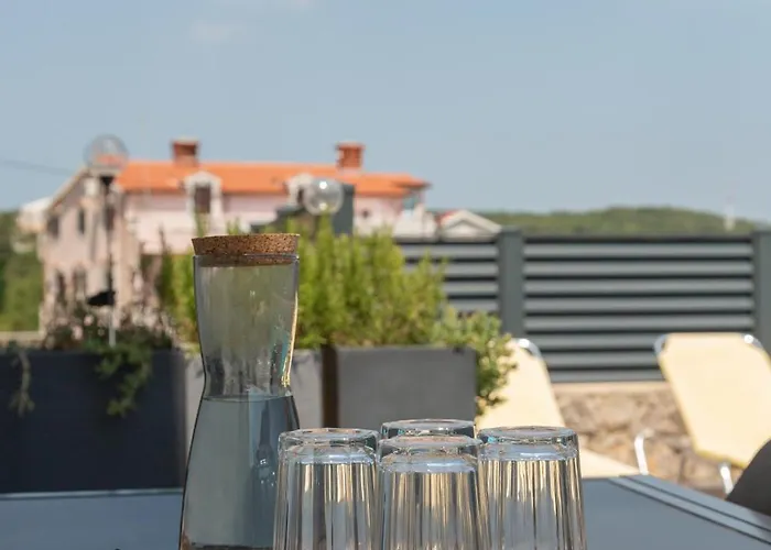 Panorama * Vrbnik (Primorje-Gorski Kotar)